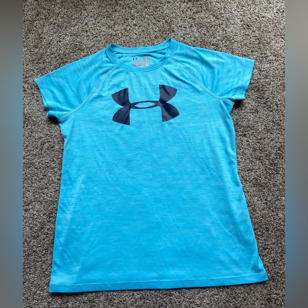 Under Armour, girl’s tee, navy & blue